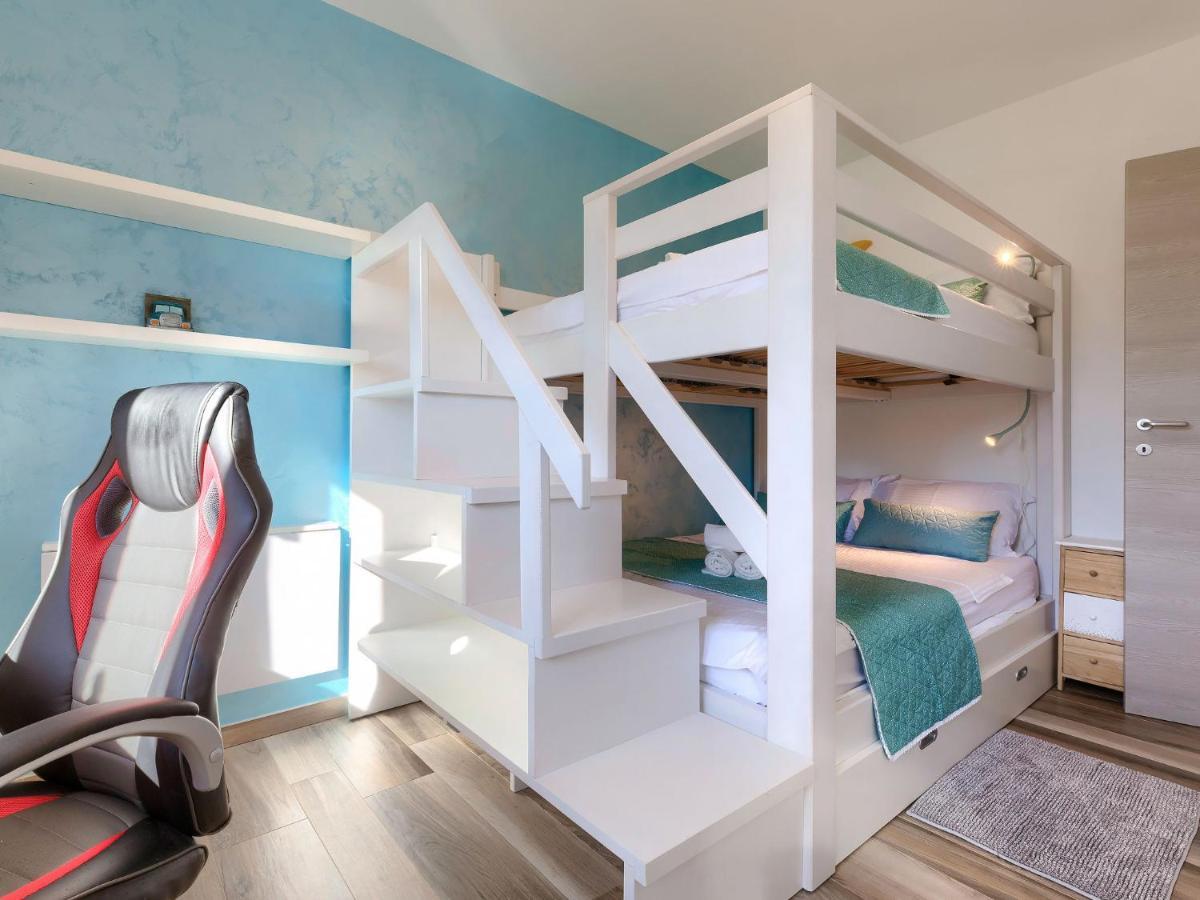 Amaii By Interhome Karigador